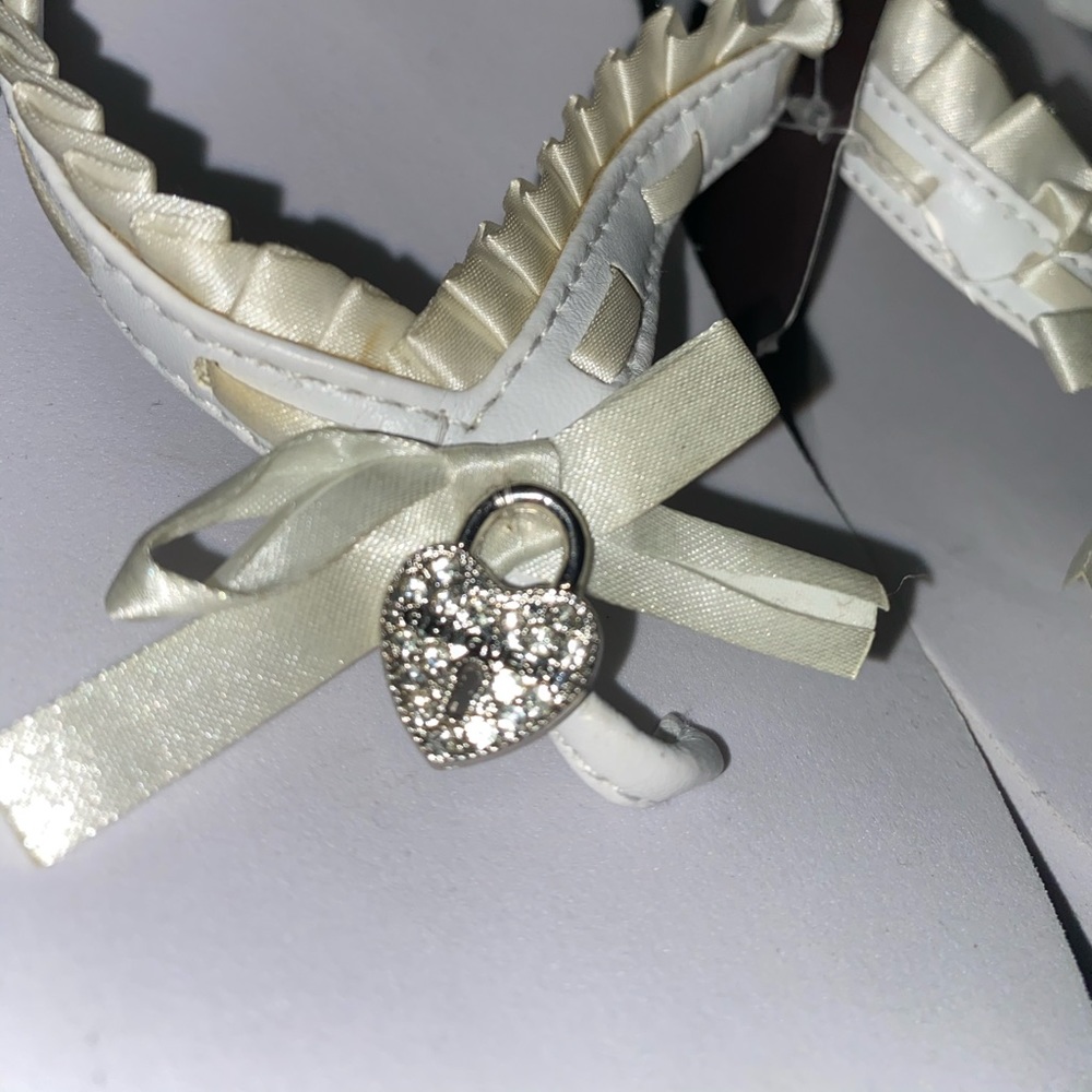 Guess Sandals